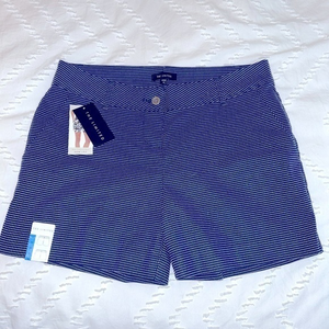 The Limited tailored shorts - navy polka dot sz 10‎